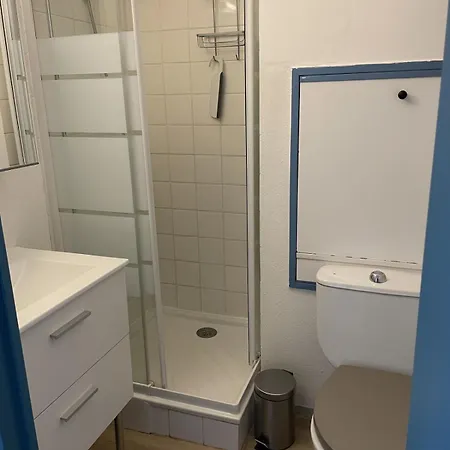Comfortable 17 M In Toulon